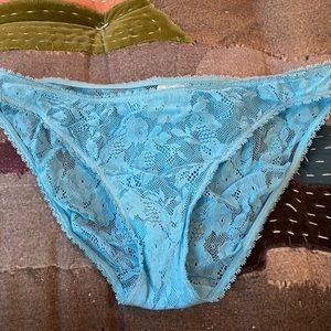 Calvin Klein Large Lace Turquoise Panties 🎉